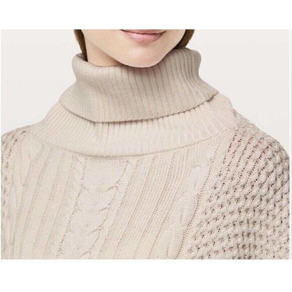 Lululemon Rolling In The Warmth One Size Turtleneck Wool Cable Knit Poncho New - Picture 6 of 8